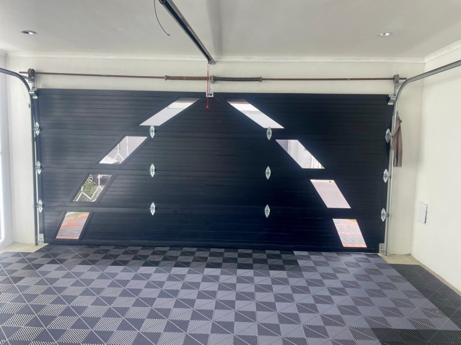 3 Bedroom Property for Sale in Sandown Western Cape
